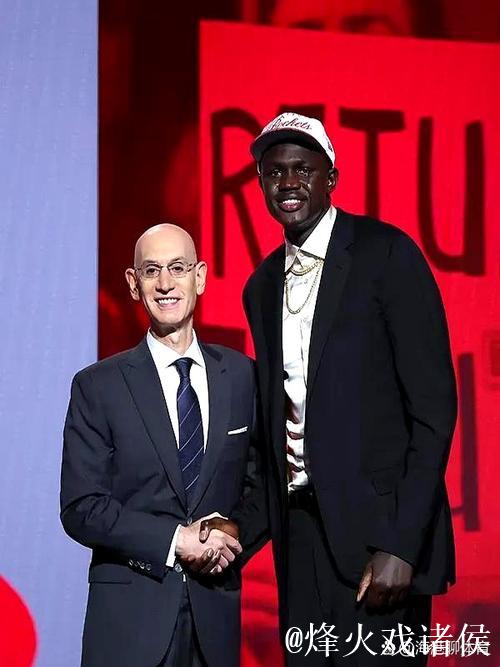 猛龙侧翼人员过多,阿巴基和迪克成潜在交易对象 猛龙侧翼人员过多,阿巴基和迪克成潜在交易对象